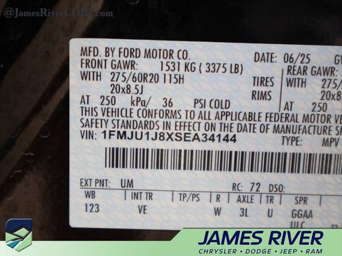 Used 2025 Ford Expedition Active AWD/4WD image 43
