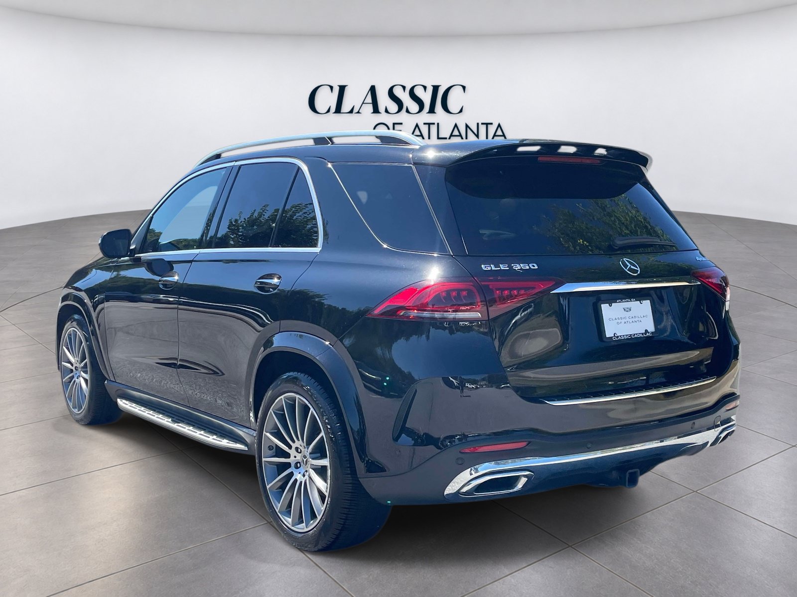 Used 2022 Mercedes-Benz GLE 350 4MATIC image 3