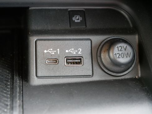 Certified 2025 INFINITI QX50 Sport image 33