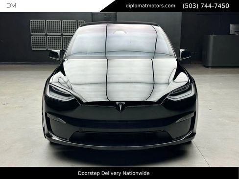 Used 2023 Tesla Model X image 10