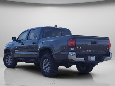 Used 2019 Toyota Tacoma SR5 AWD/4WD image 22