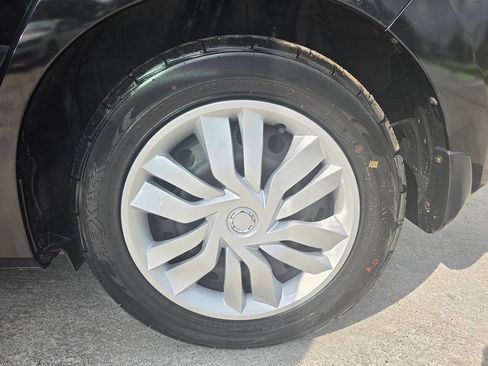 Used 2015 Honda Fit LX image 43