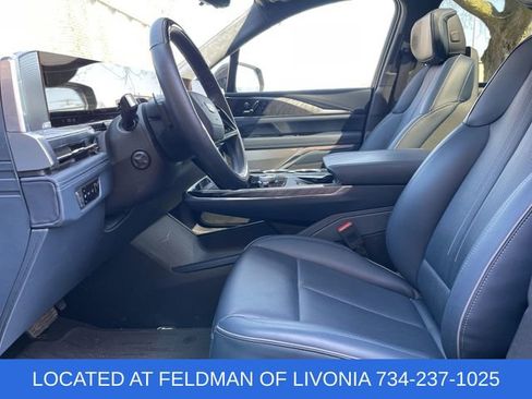 Used 2025 Cadillac Escalade IQ Luxury 2 w/ LPO, Premium Carpet Package AWD/4WD image 18