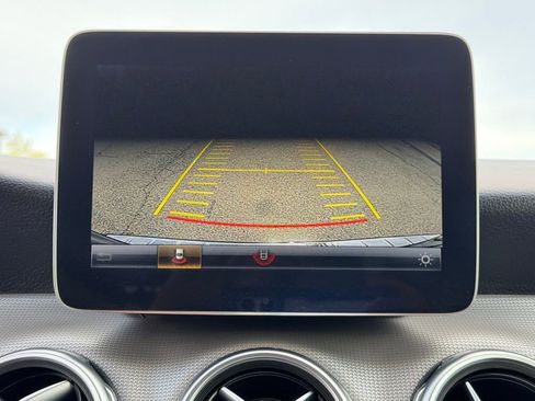 Used 2019 Mercedes-Benz GLA 250 image 28