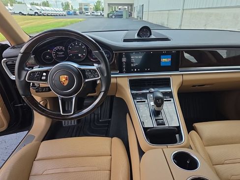 Used 2018 Porsche Panamera 4 AWD/4WD image 25