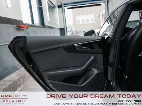 Used 2022 Audi S5 Premium image 13