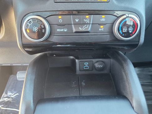 Used 2022 Ford Escape SE AWD/4WD image 14