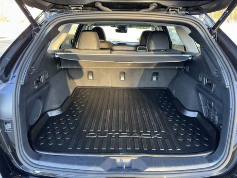 Used 2025 Subaru Outback Touring XT image 23