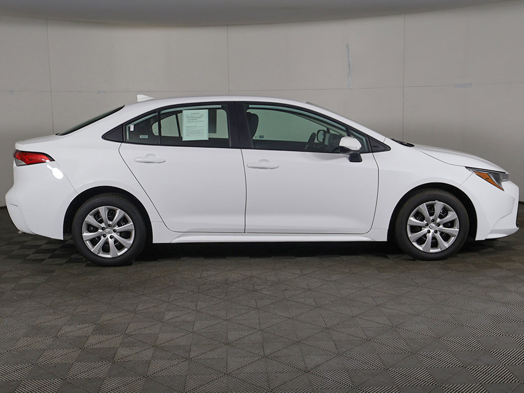 Used 2026 Toyota Corolla LE FWD image 16