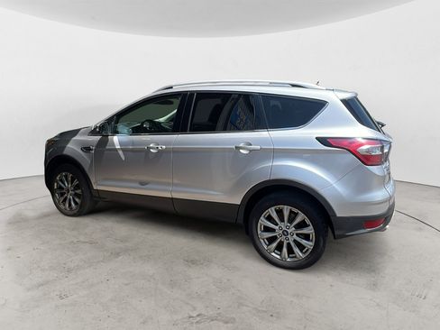 Used 2018 Ford Escape Titanium w/ Ford Safe & Smart Package AWD/4WD image 3