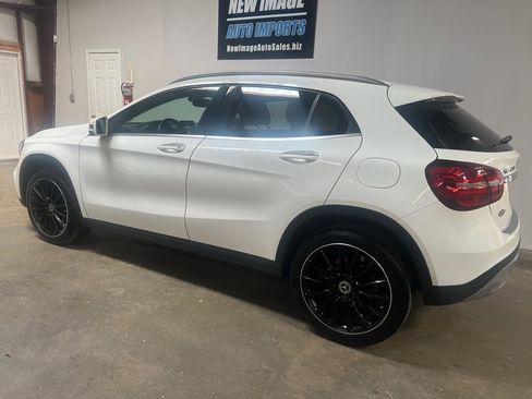 Used 2019 Mercedes-Benz GLA 250 4MATIC image 6