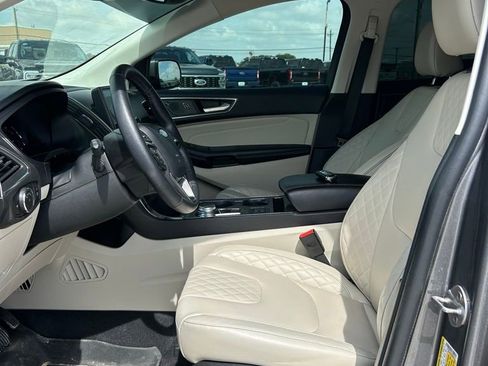 Used 2024 Ford Edge Titanium AWD/4WD image 12