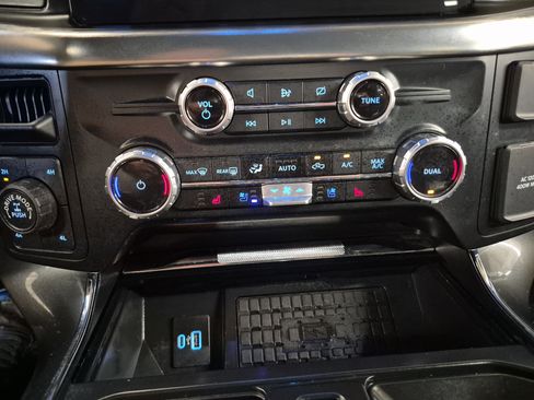 Used 2023 Ford F150 Lariat w/ Equipment Group 502A High AWD/4WD image 32