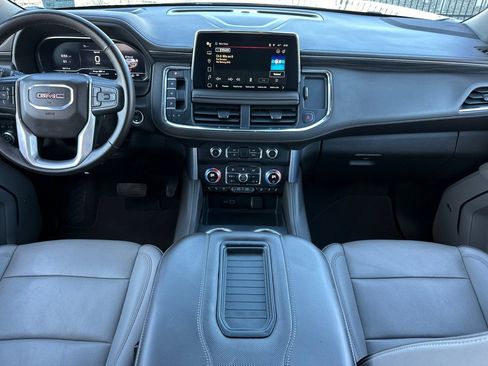 Used 2024 GMC Yukon SLT image 15