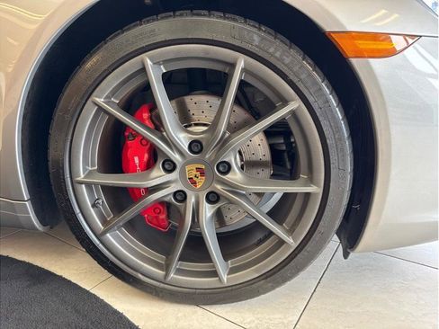 Used 2018 Porsche 911 Carrera S image 41