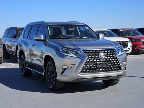 Used 2022 Lexus GX 460 Premium image 3