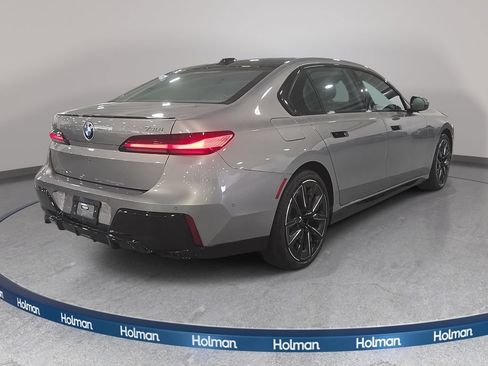 Used 2023 BMW 740i RWD image 6