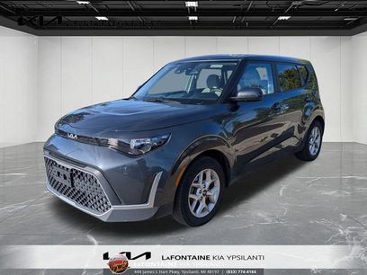 Used 2023 Kia Soul LX w/ LX Technology Package