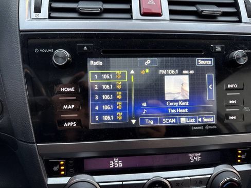 Used 2016 Subaru Outback 2.5i Limited image 27