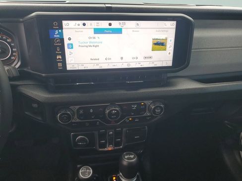 Used 2024 Jeep Wrangler Sport S image 22