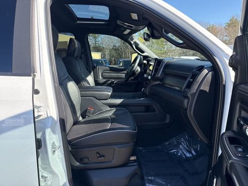 Used 2024 RAM 2500 Limited AWD/4WD image 31