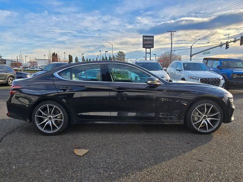 Used 2025 Genesis G70 2.5T image 2