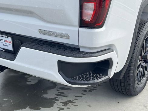 New 2026 GMC Sierra 1500 Elevation image 30