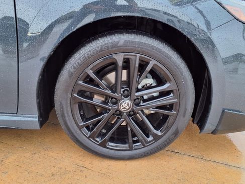 Used 2026 Toyota Camry SE FWD image 9