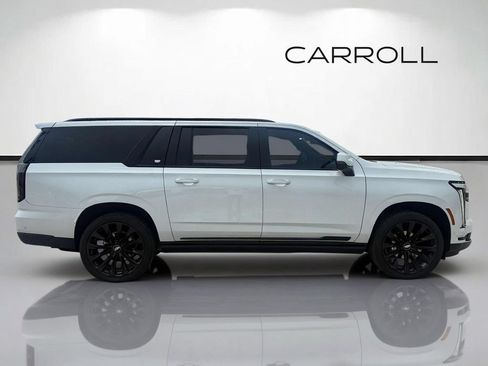 Used 2025 Cadillac Escalade ESV Sport Platinum w/ LPO, ONYX Package AWD/4WD image 2