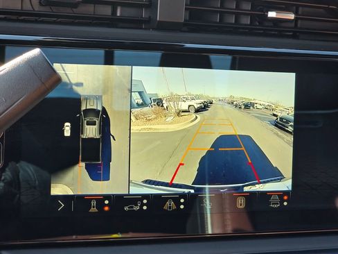 Used 2025 GMC Sierra 3500 Denali Ultimate image 29