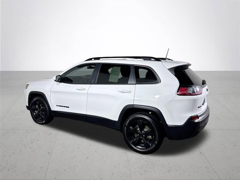 Used 2020 Jeep Cherokee Latitude Plus image 8