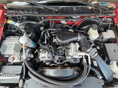 Used 2001 Chevrolet Blazer Xtreme w/ Preferred Equipment Group image 49