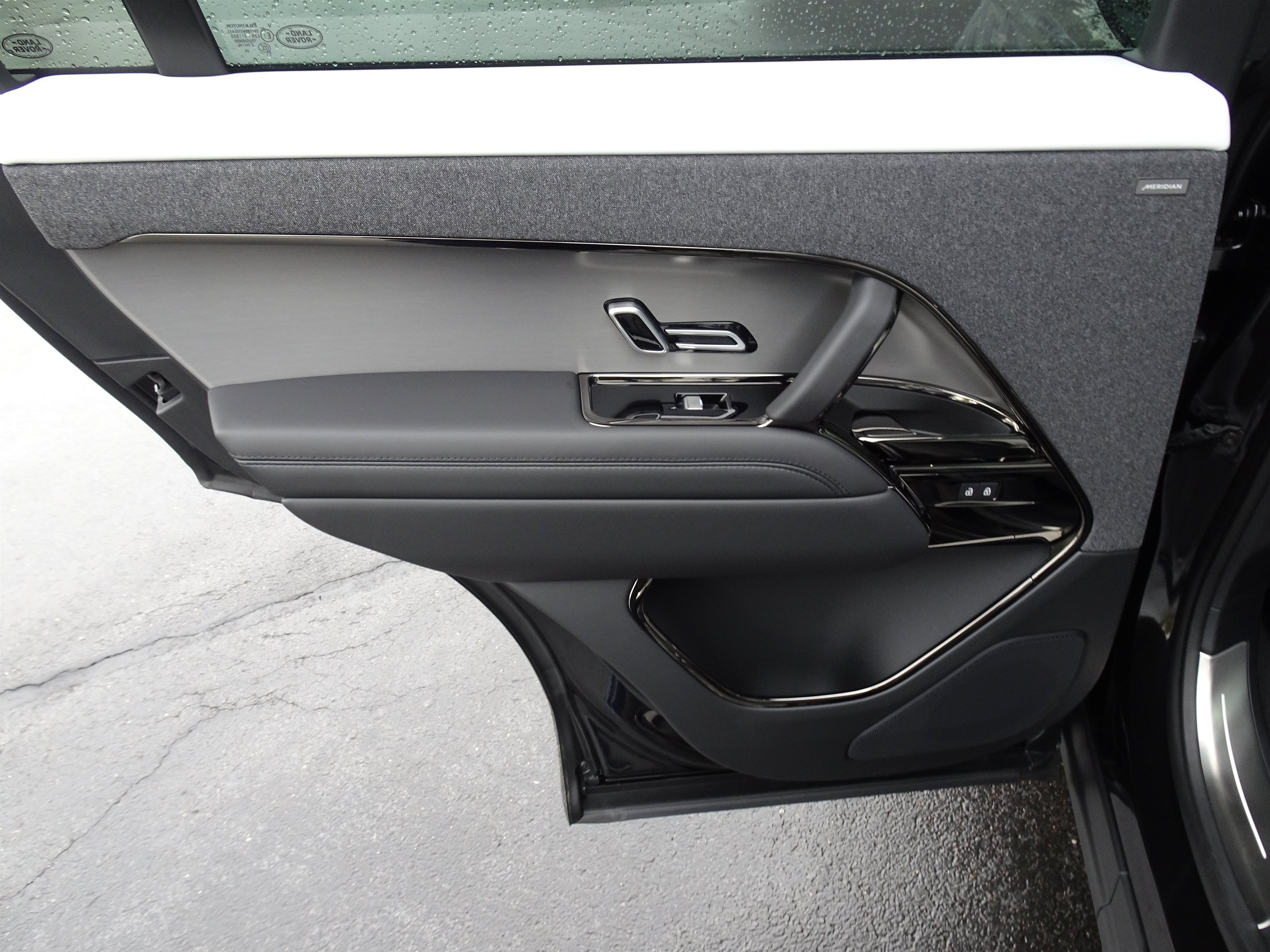 New 2026 Land Rover Range Rover Sport Dynamic SE AWD/4WD image 21