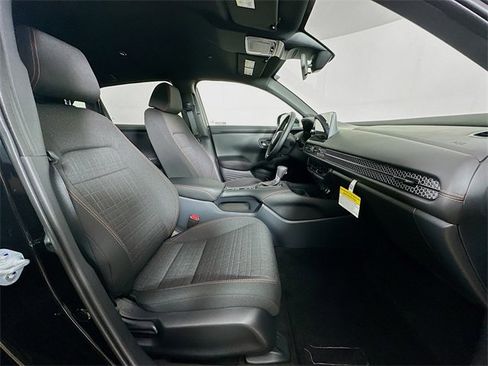 Certified 2026 Honda HR-V Sport image 5