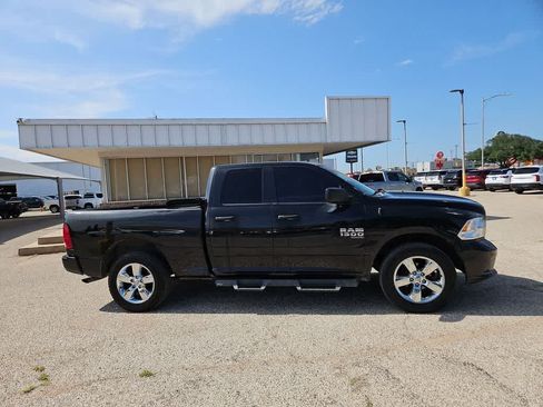 Used 2019 RAM 1500 Express w/ Express Value Package AWD/4WD image 9
