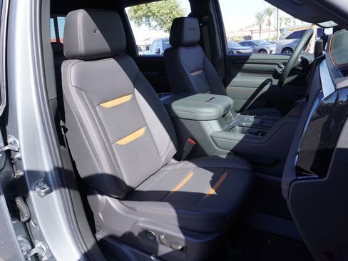 New 2026 GMC Sierra 2500 AT4 w/ Max Trailering Package image 13