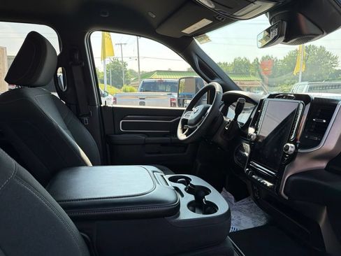 Used 2026 RAM 2500 Big Horn AWD/4WD image 14