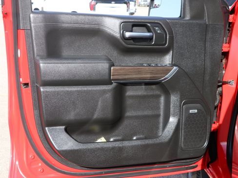 Used 2019 Chevrolet Silverado 1500 LT Trail Boss image 10