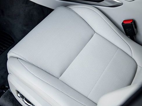 New 2025 Jaguar F-PACE R-Dynamic S AWD/4WD image 15