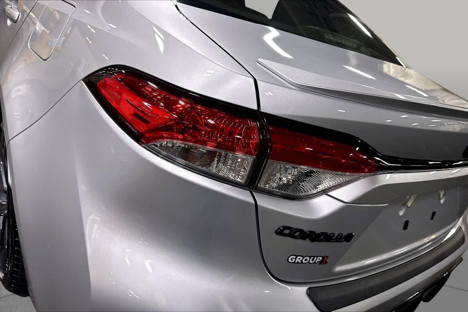 Used 2026 Toyota Corolla SE w/ SE Package FWD image 28