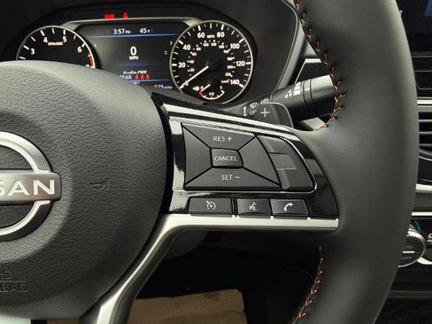 New 2025 Nissan Altima 2.5 SR w/ SR Premium Package image 24