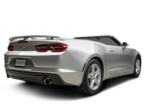 Used 2019 Chevrolet Camaro LT RWD image 18