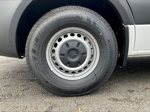 New 2026 Mercedes-Benz Sprinter 2500 image 10