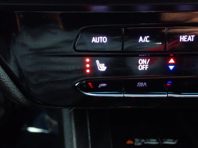 Used 2023 Chevrolet Bolt LT w/ Infotainment Package FWD image 19