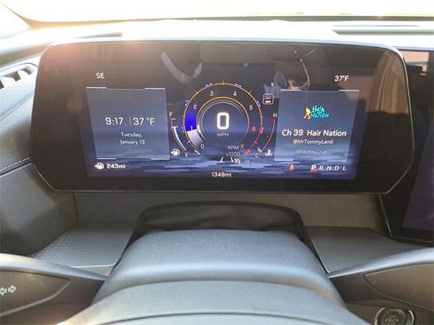 Used 2026 Chevrolet Traverse LT w/ Midnight/Sport Edition image 12