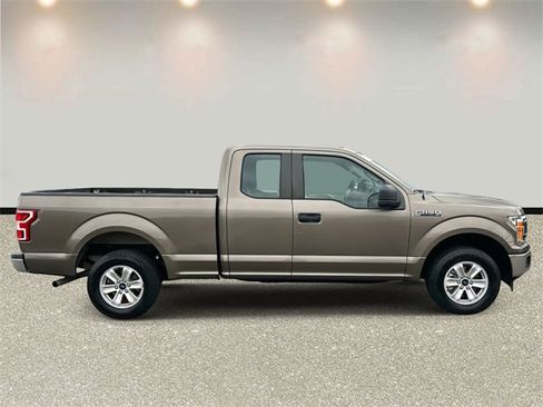 Certified 2018 Ford F150 XL w/ Equipment Group 101A Mid image 4