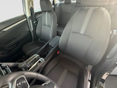 Used 2018 Honda Civic EX image 13