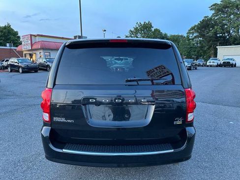 Used 2016 Dodge Grand Caravan R/T FWD image 6
