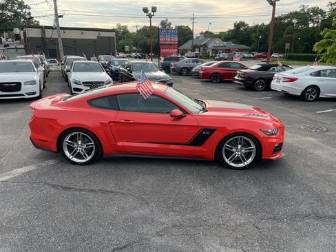 Used 2016 Ford Mustang GT Premium w/ GT Performance Package RWD image 51