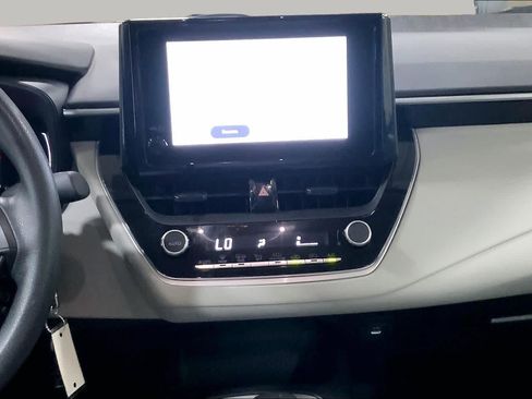 Used 2026 Toyota Corolla LE FWD image 7